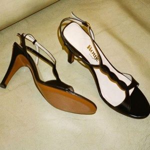 SOLD!!! Rouje Samantha Black Heels